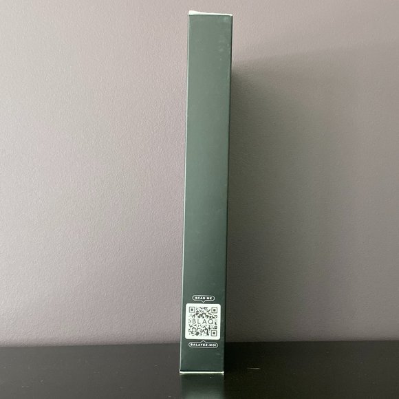 BLAQ Battery Powered Toothbrush - Picture 5 of 6